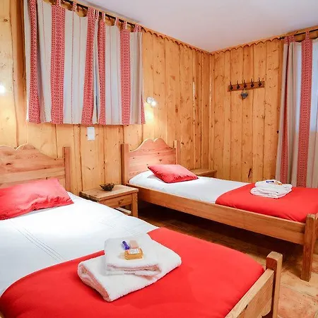 Ancolies Chalet Bellentre